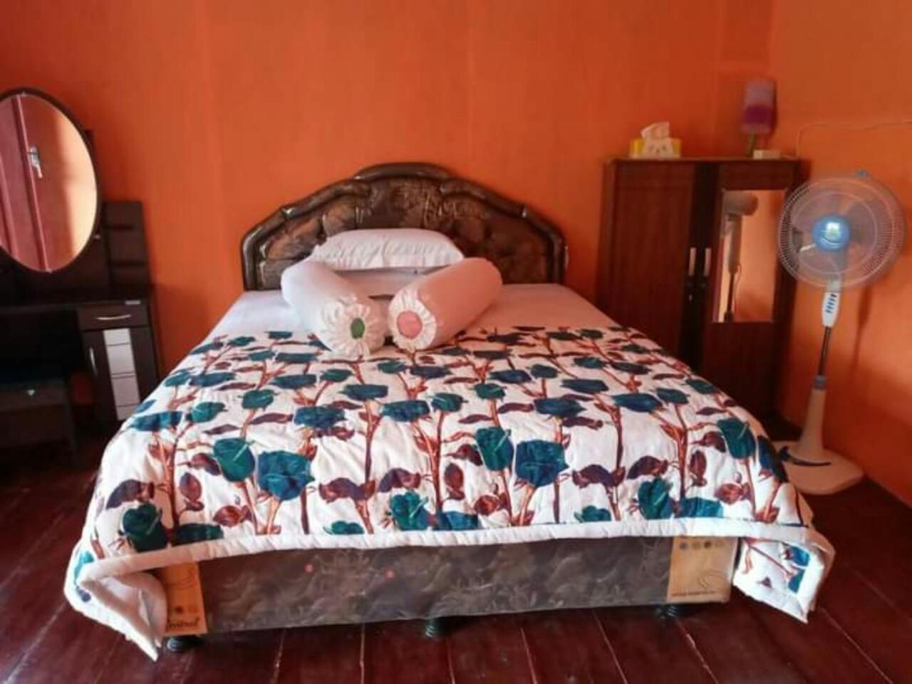 Nusa Nalan Beach Resort Rumah Olat Cameră foto