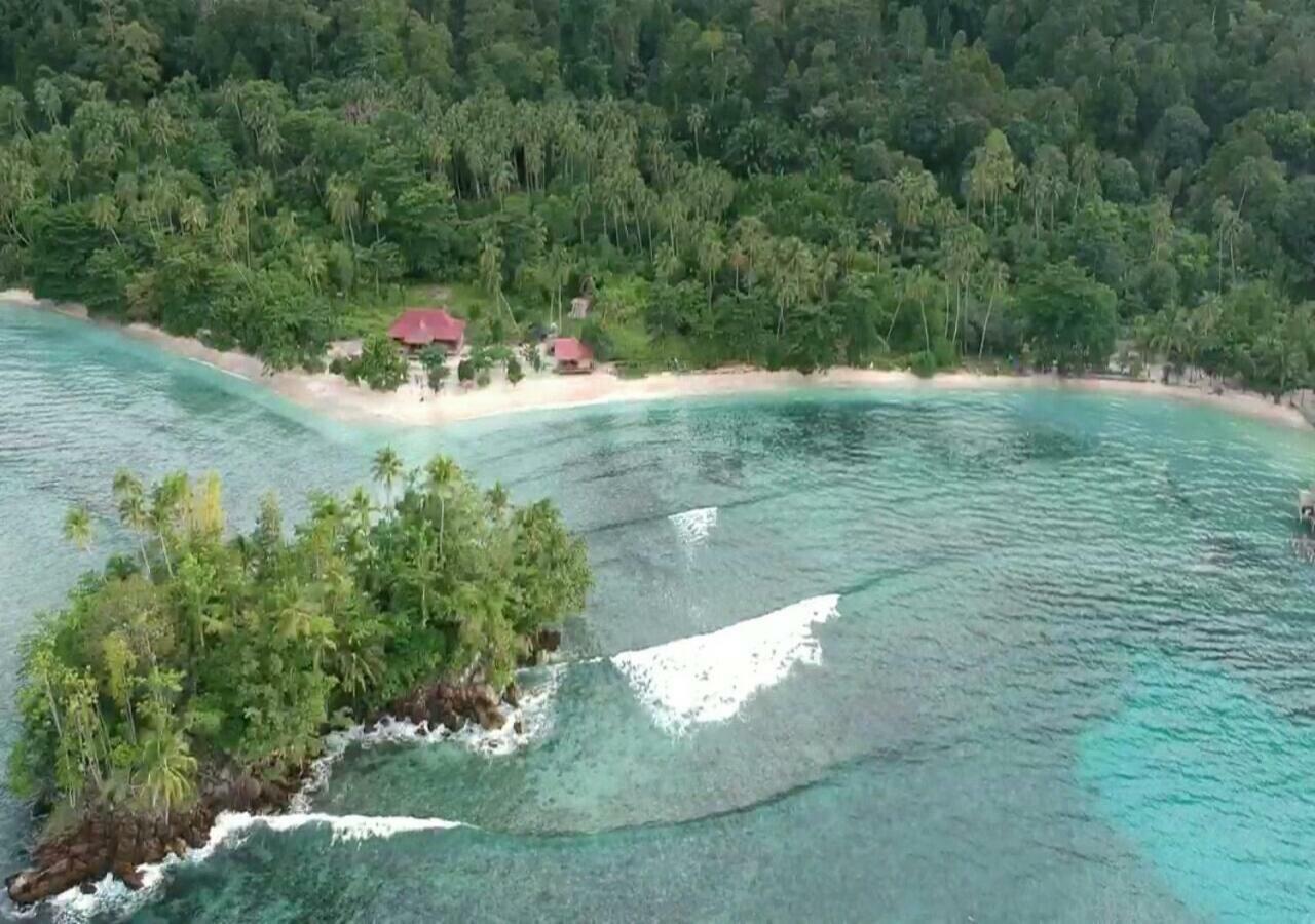 Nusa Nalan Beach Resort Rumah Olat Exterior foto